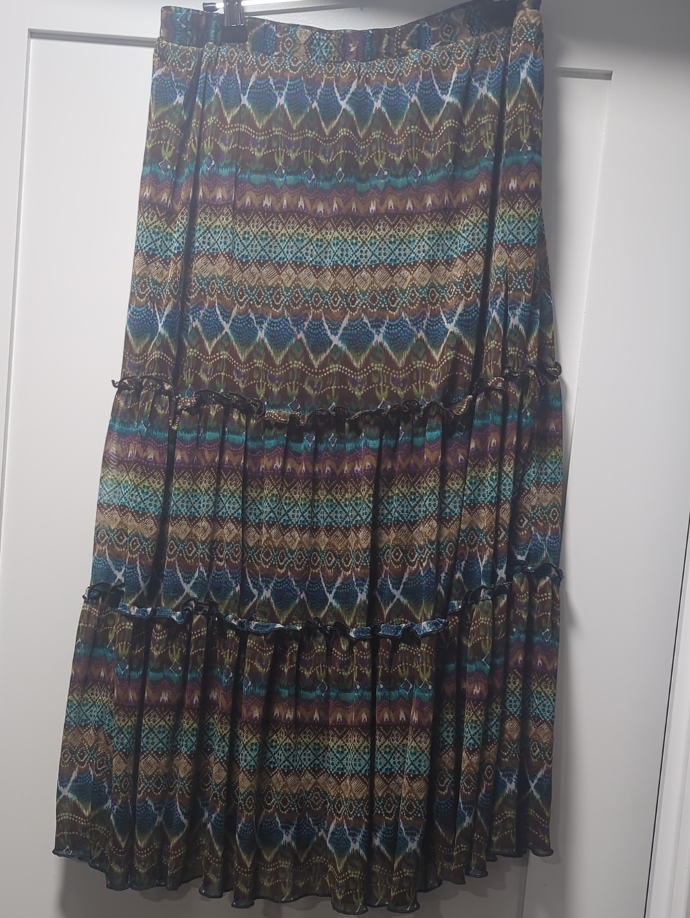 Dressbarn Tiered Below Knees Skirt in Teal, Brown & Navy